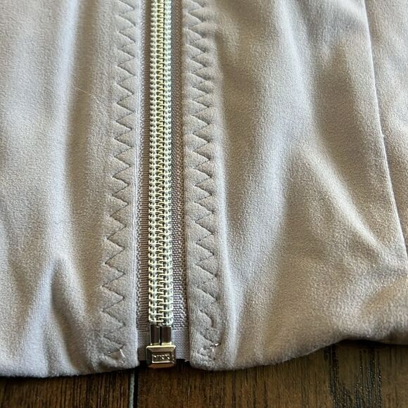 Athleta running workout  jacket zip front lilac color size S like new activewear - Picture 5 of 12